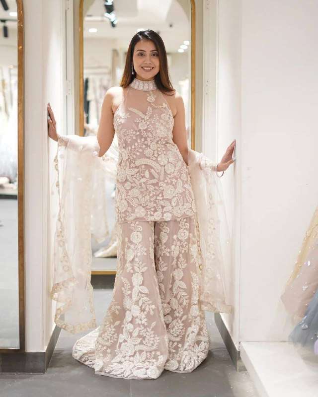  LG 1945 NET BEAUTIFUL DESIGNER LOOK PARTY WEAR LADIES SUIT