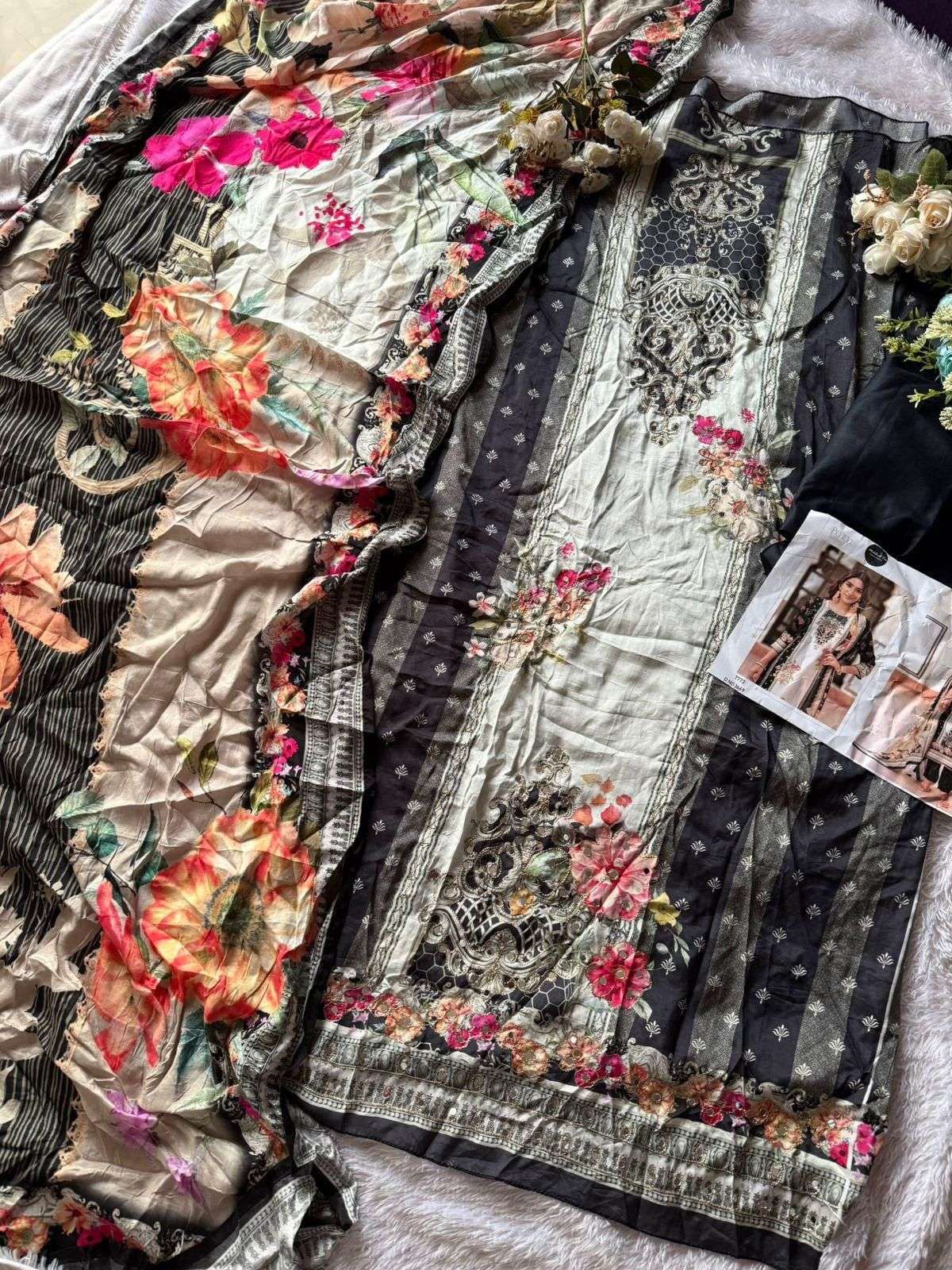 MEHBOOB TEX DESIGN NO - 1669 PURE VISCOSE MUSLIN DIGITAL PRINT AARI HANDWORK PAKISTANI SUIT 