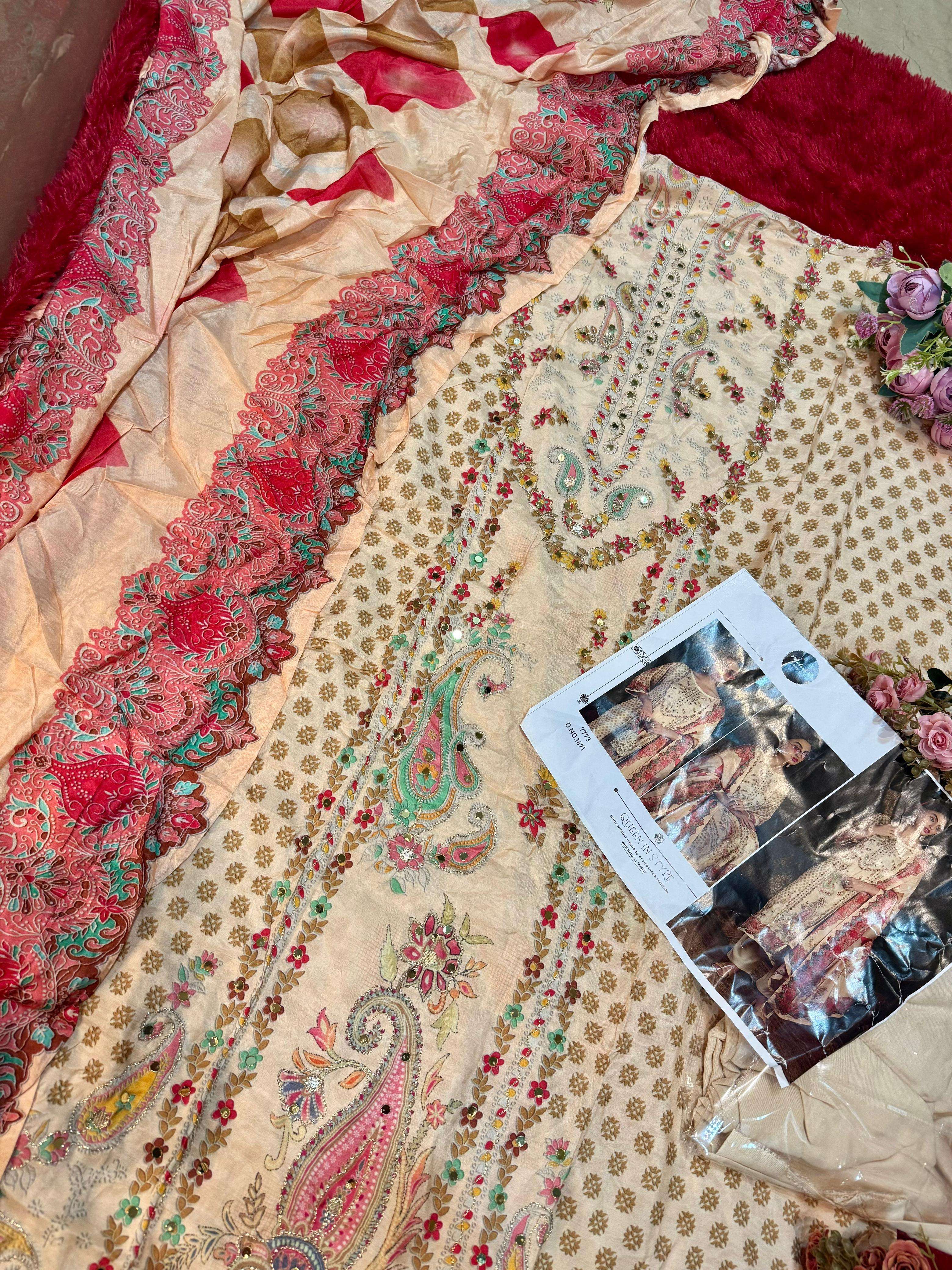 MEHBOOB TEX DESIGN NO - 1670-1671 PURE VISCOSE MUSLIN DIGITAL PRINT AARI HANDWORK PAKISTANI SALWAR SUIT 