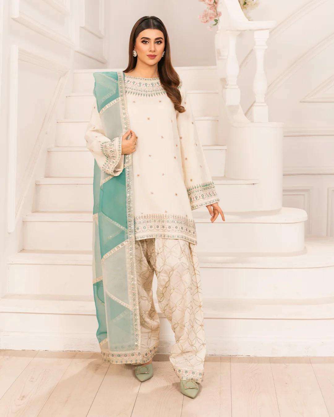 PD 1120 HEAVY EMBROIDERY DESIGNER PARTY WEAR LADIES SUIT