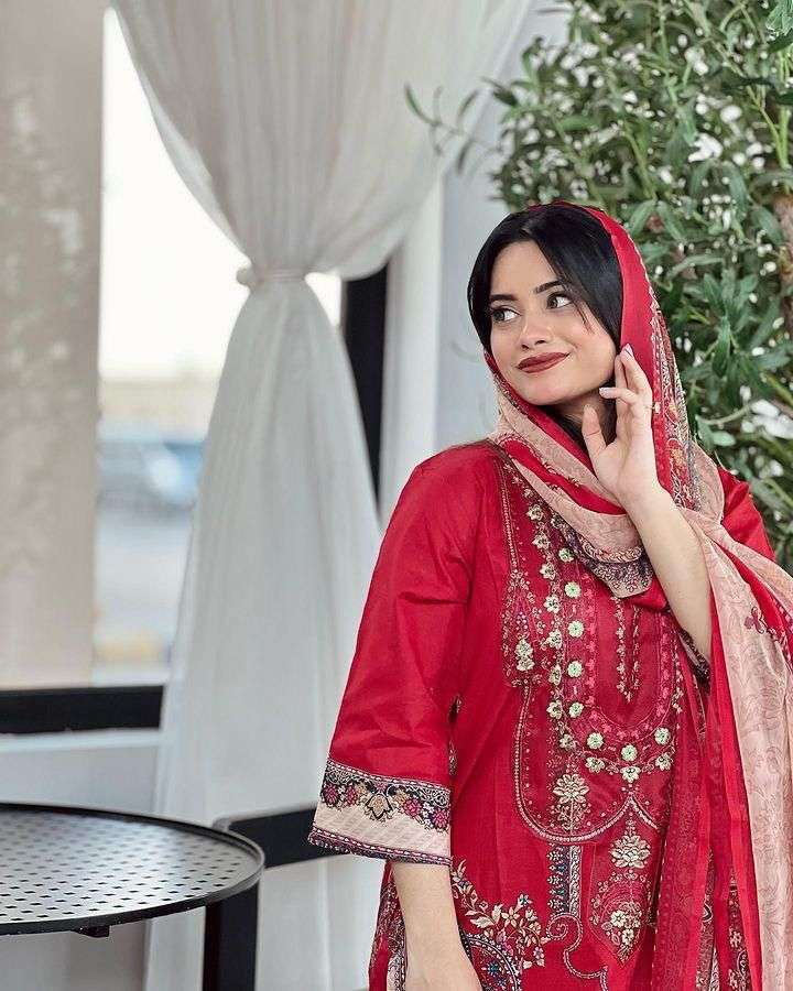 AASHA DESIGNER DESIGN NO - 1075 PURE COTTON PRINT HEAVY EMBROIDERED PATCH PAKISTANI SUIT 