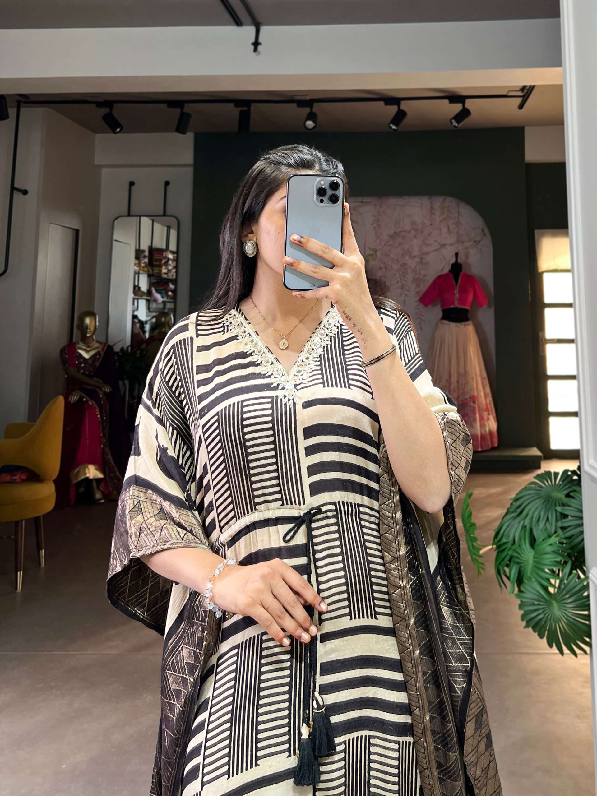 BANDHANI PALACE 3022-3023 PURE VISCOSE ZARI BORDER MIRROR WORK READYMADE KAFTAN