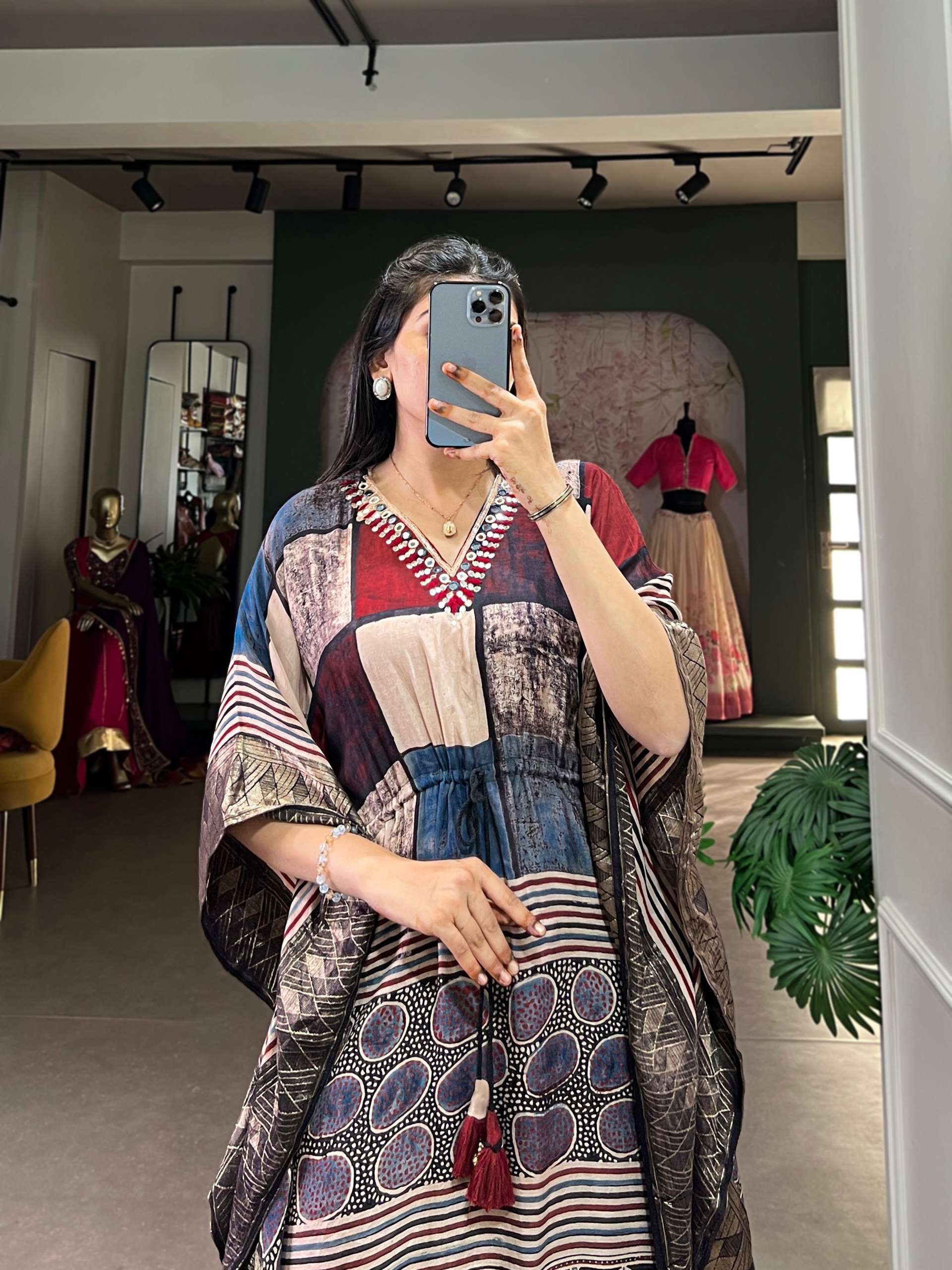 BANDHANI PALACE 3022-3023 PURE VISCOSE ZARI BORDER MIRROR WORK READYMADE KAFTAN