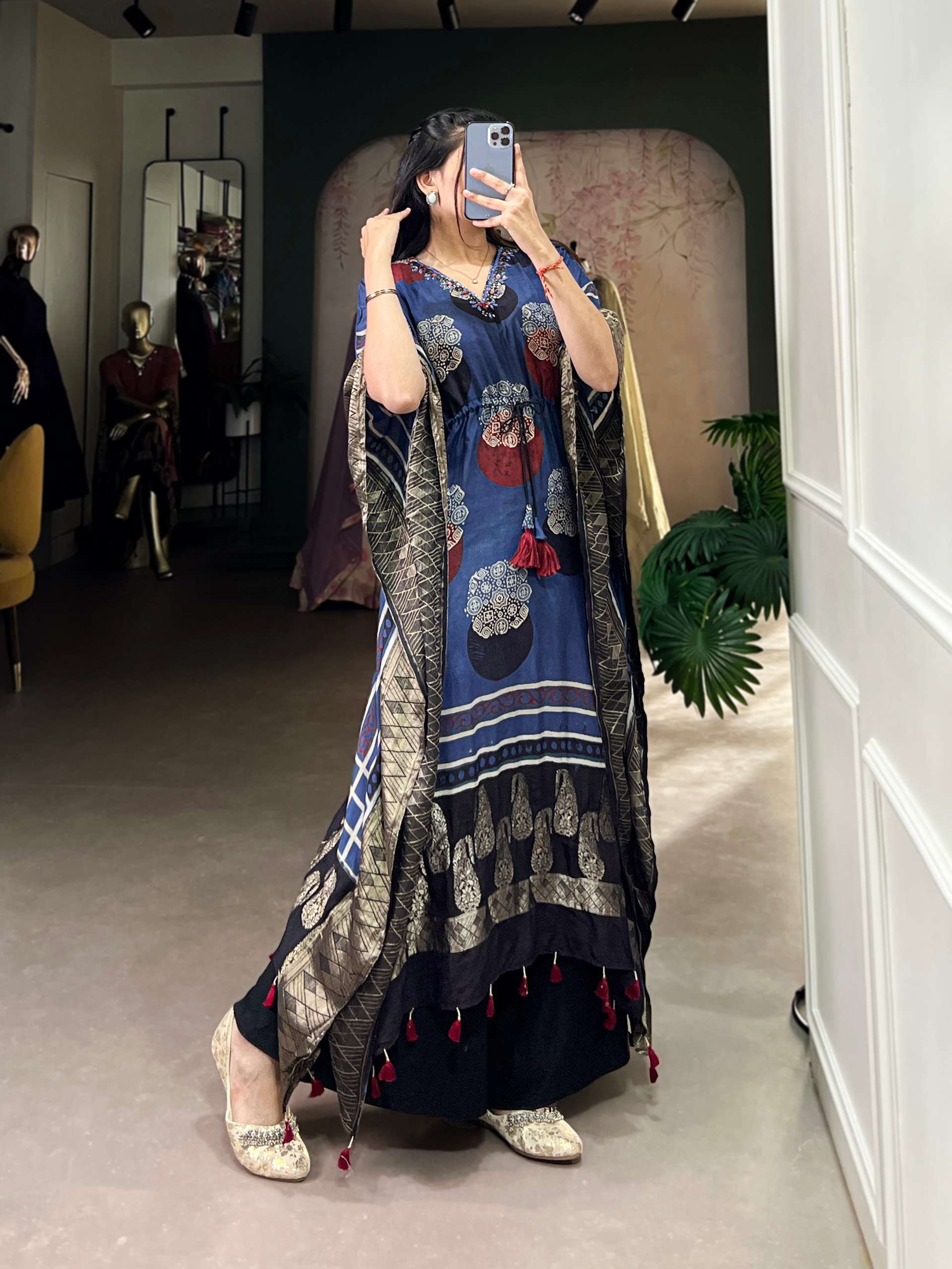 BANDHANI PALACE 3022-3023 PURE VISCOSE ZARI BORDER MIRROR WORK READYMADE KAFTAN