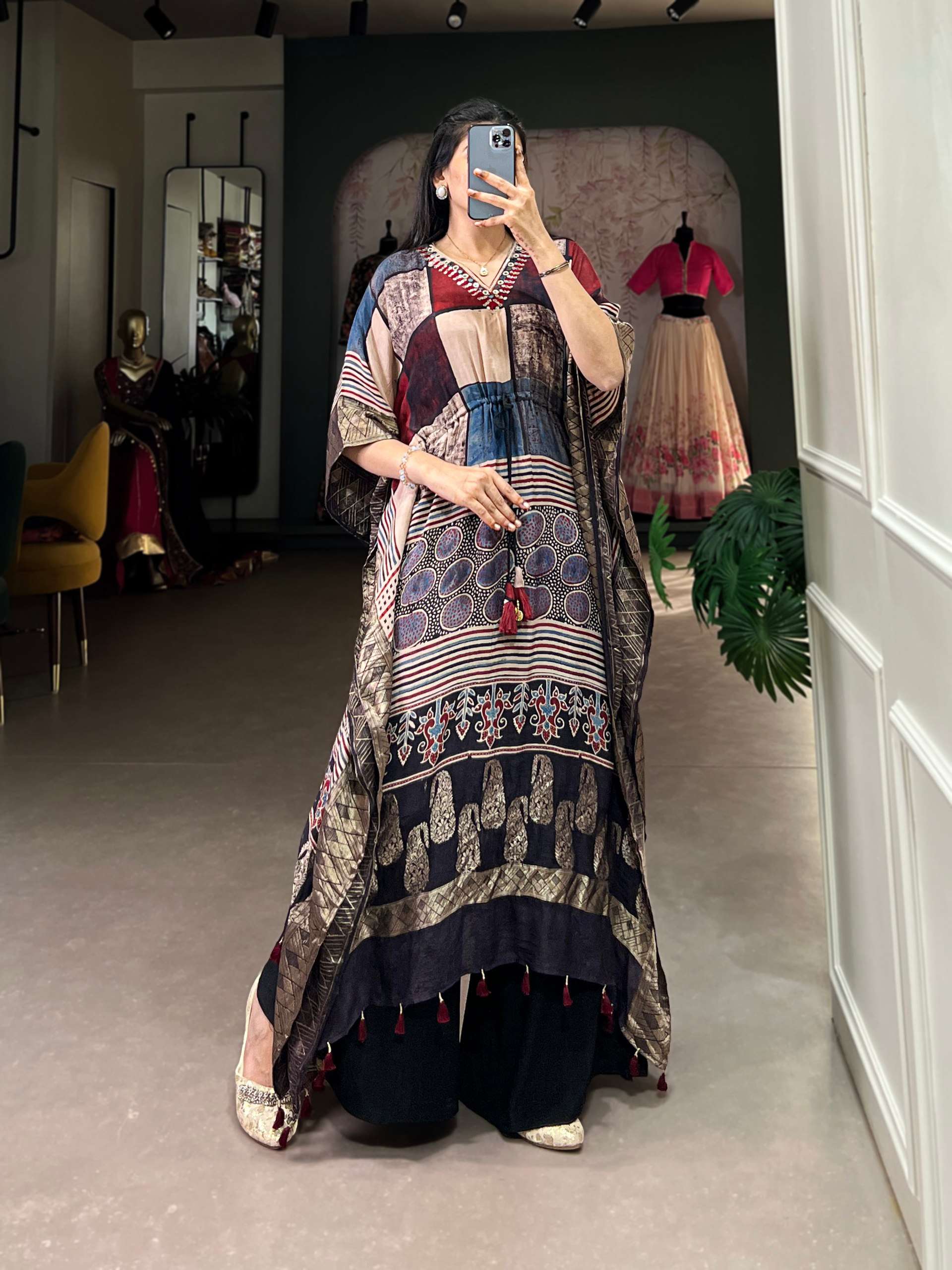 BANDHANI PALACE 3022-3023 PURE VISCOSE ZARI BORDER MIRROR WORK READYMADE KAFTAN
