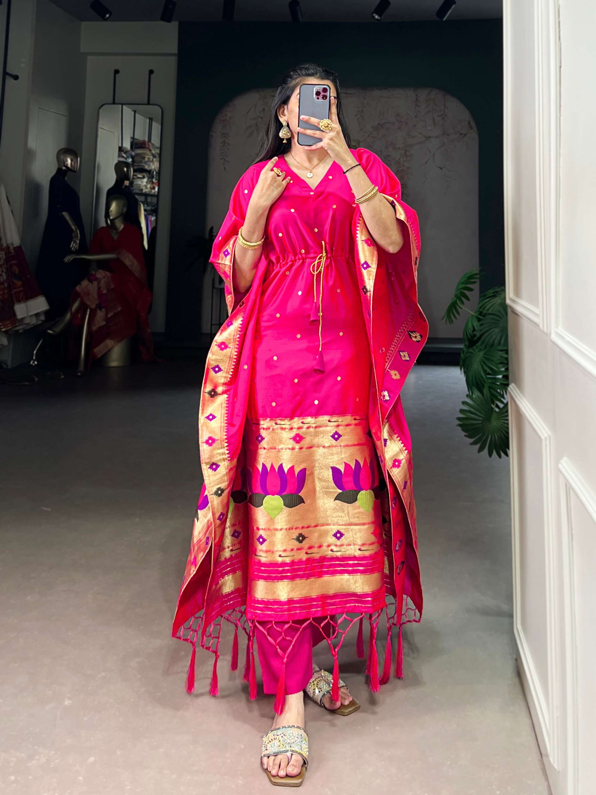 BANDHANI PALACE 3801 JACQUARD PAITHANI ZARI WEAVING WORK READYMADE KAFTAN