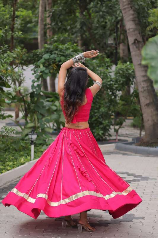 LW 7141 SILK MIRROR WORK DESIGNER NAVRATRI WEAR LEHENGA CHOLI 