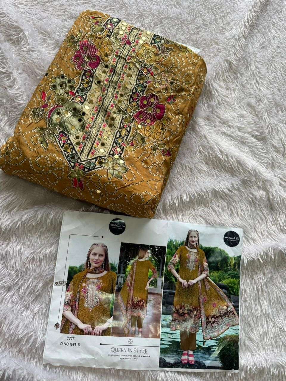 MEHBOOB TEX DESIGN NO - 1691 D PURE VISCOSE MUSLIN DIGITAL PRINT AARI HANDWORK PAKISTANI SUIT 