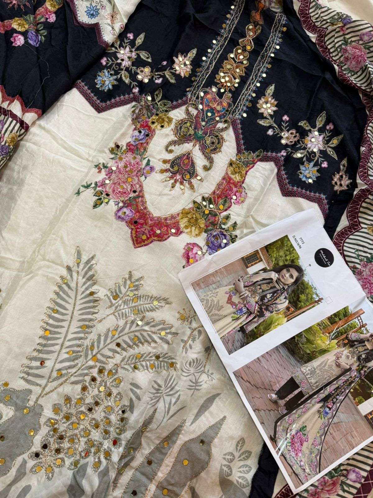 MEHBOOB TEX DESIGN NO - 1696 PURE VISCOSE MUSLIN DIGITAL PRINT AARI HANDWORK PAKISTANI SUIT 