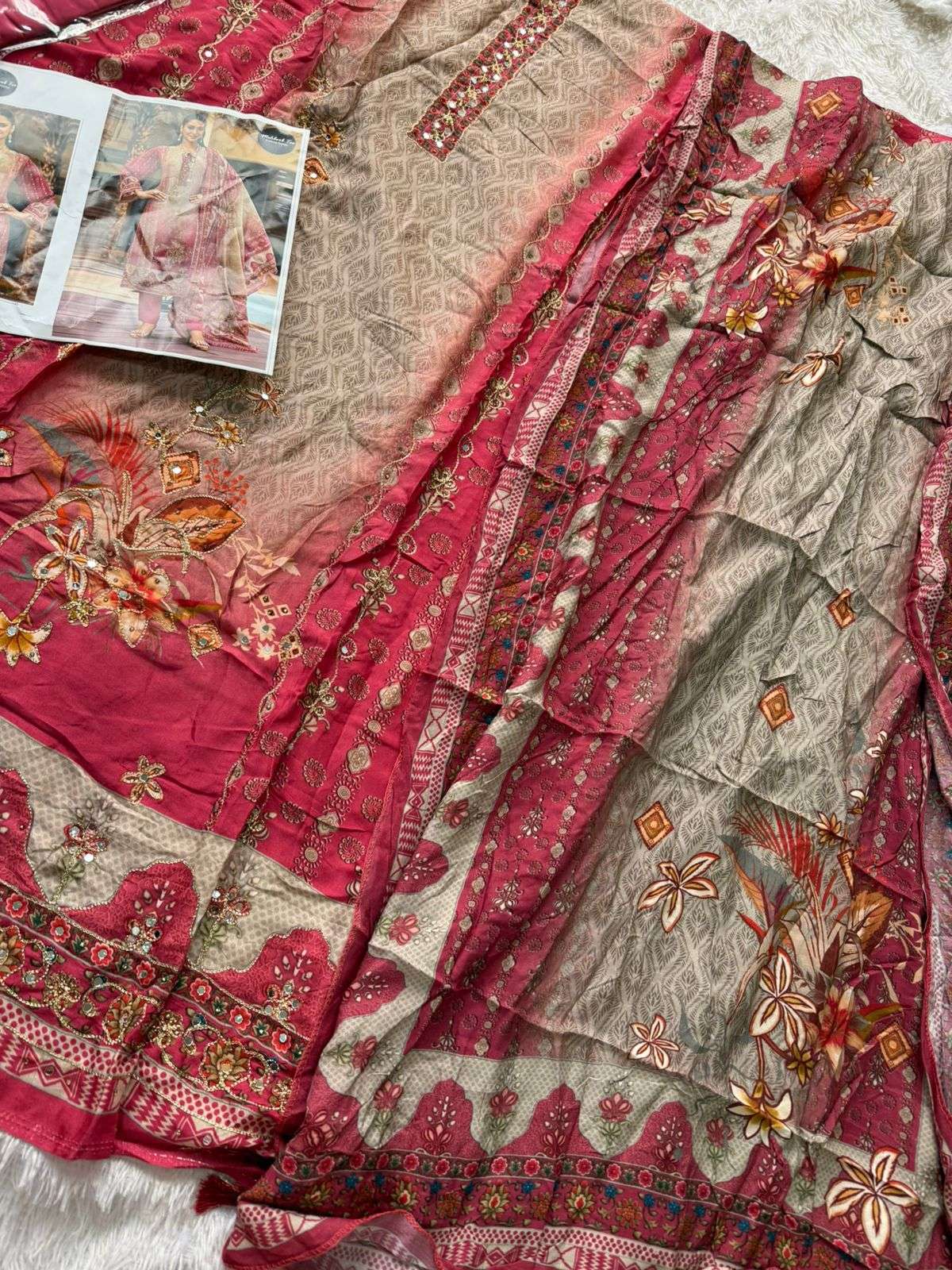 MEHBOOB TEX DESIGN NO - 1706 PURE VISCOSE MUSLIN DIGITAL PRINT AARI HANDWORK PAKISTANI SUIT