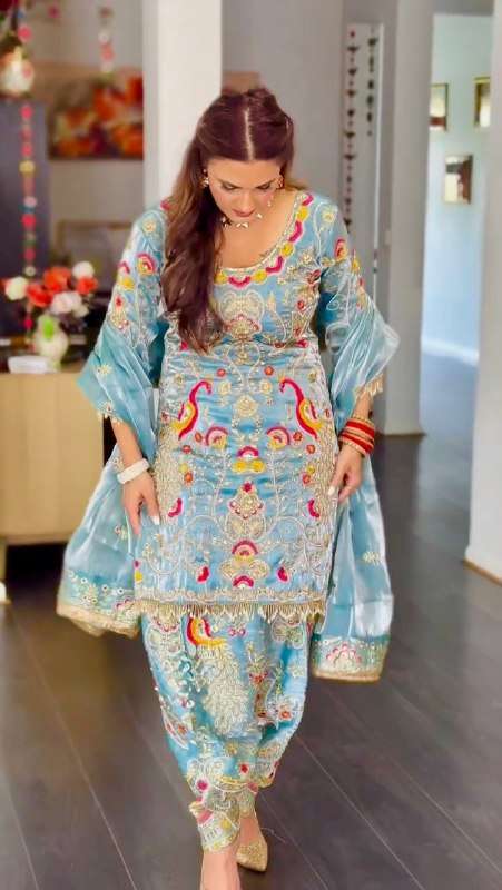 MT 1053 SILK HEAVY DESIGNER PARTY WEAR LADIES SUIT