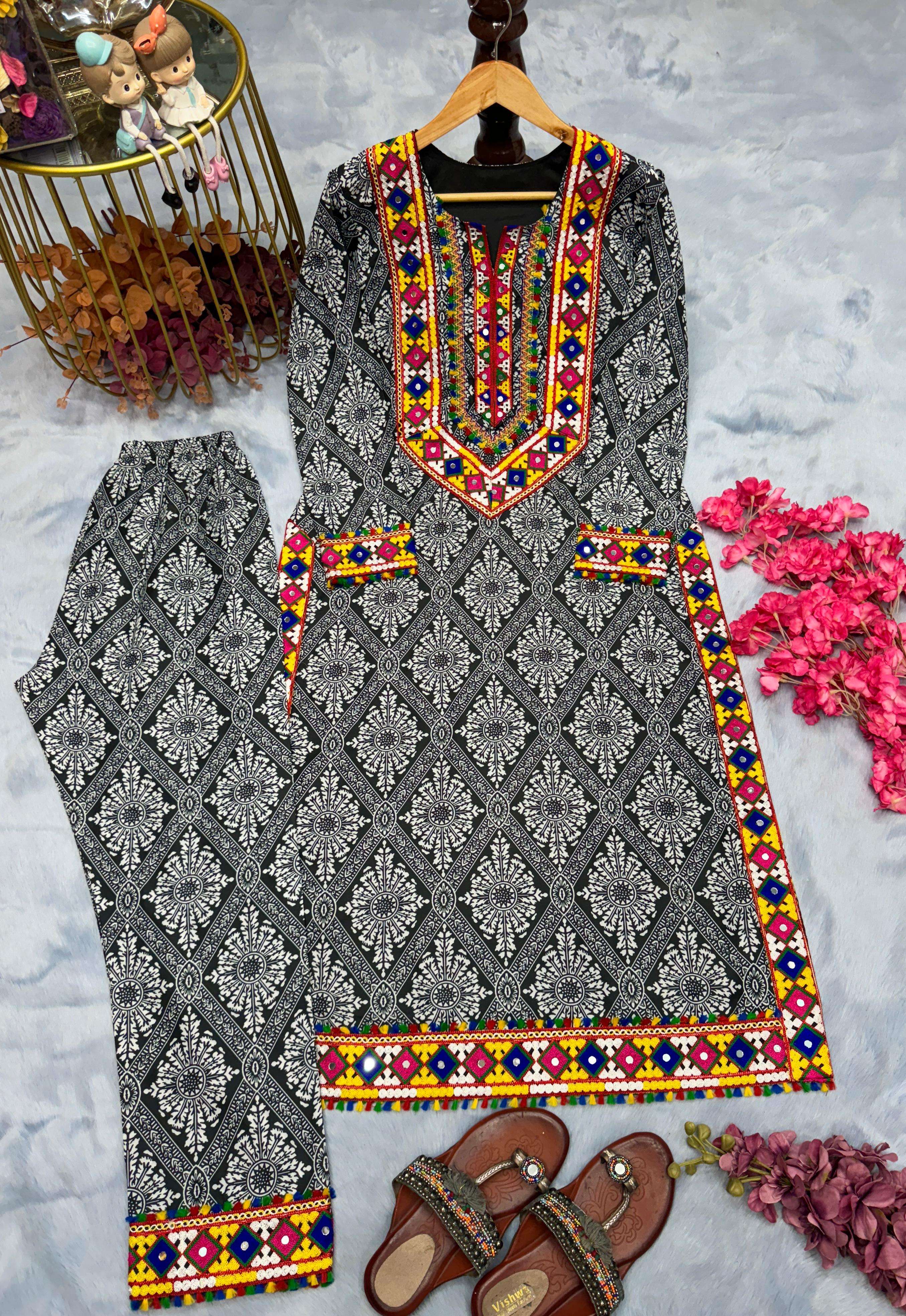 PD 1067 MUSLIN SILK DIGITAL PRINT WITH FANCY WORK KURTI WITH BOTTOM PAIR 