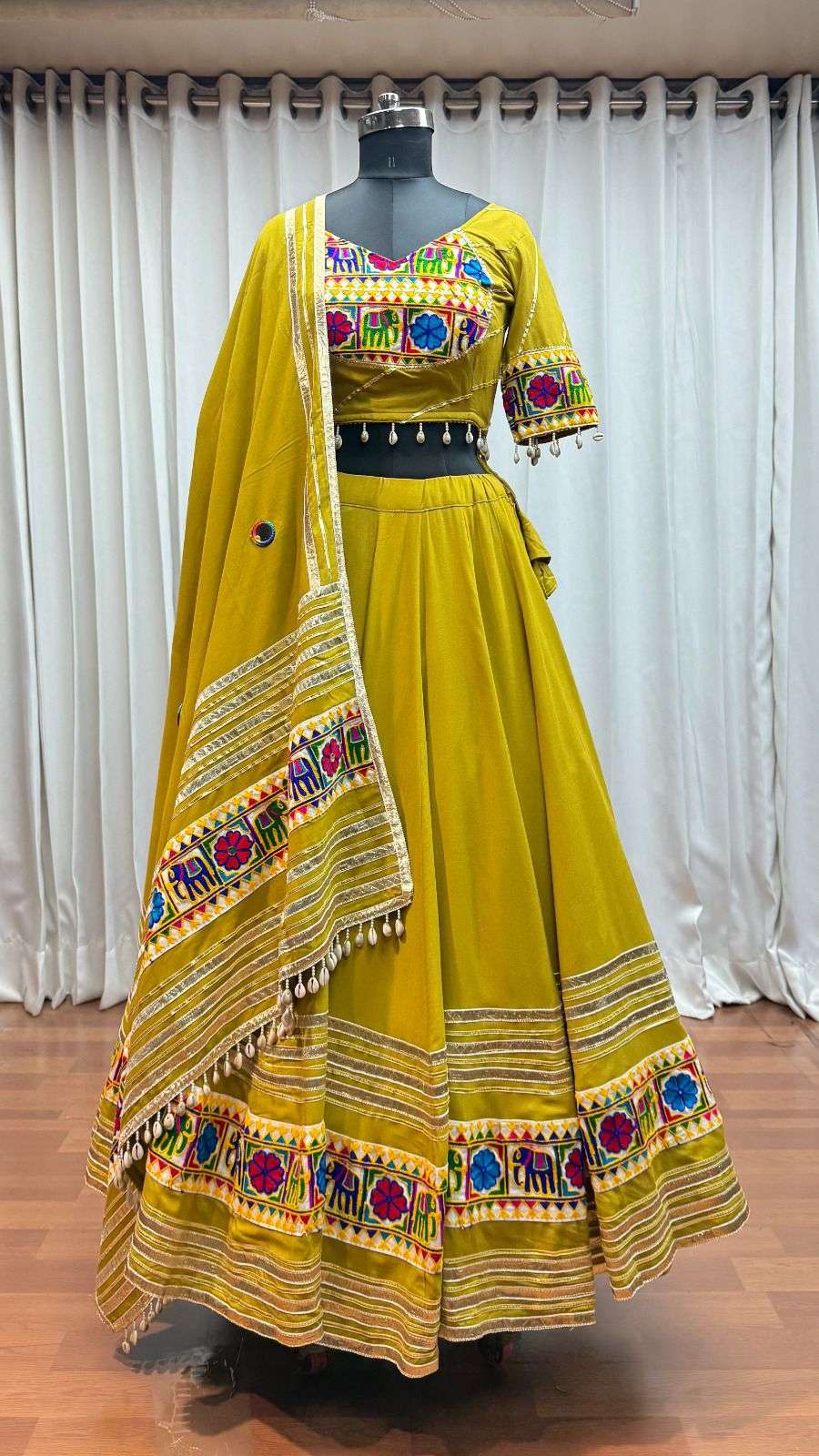 SHUBHKALA RAAS VOL 31 COTTON DESIGNER WORK NAVRATRI WEAR CHANIYA CHOLI 