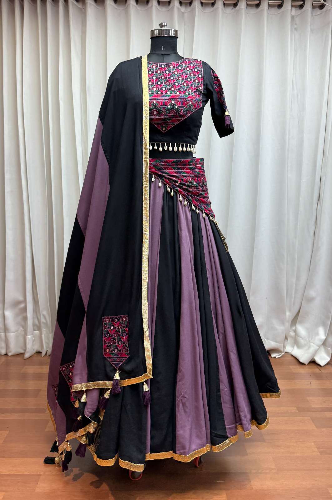  SHUBHKALA RAAS VOL 32 COTTON DESIGNER NAVRATRI WEAR CHANIYA CHOLI COLLECTION