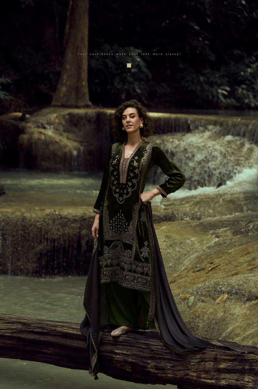 AIQA THE LADY OF THE LAKE VELVET HEAVY EMBROIDEREY DESIGNER SUIT