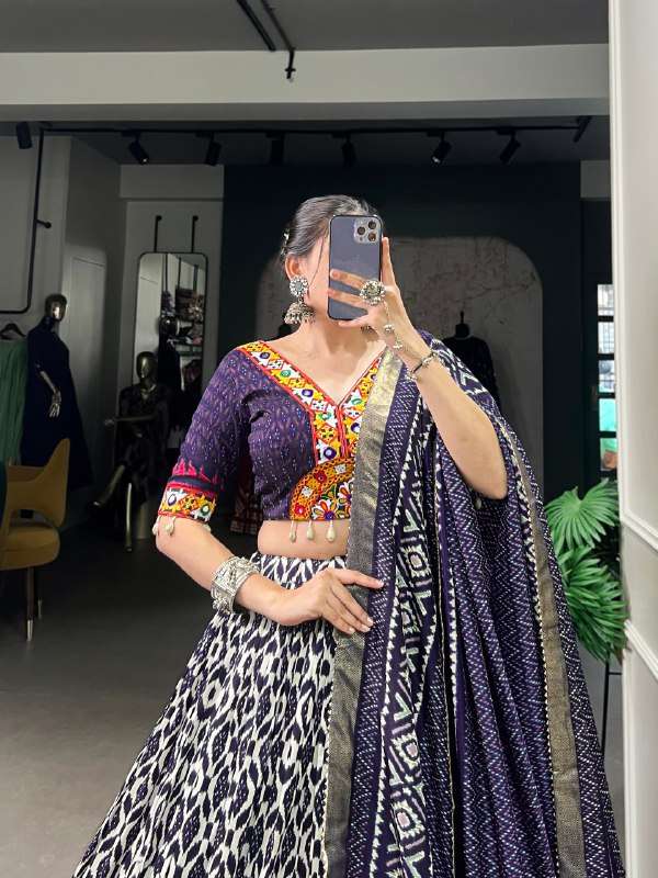 BANDHANI PALACE 1743 TUSSER SILK IKKAT PRINT FOIL MIRROR GAMTHI WORK READYMADE NAVRATRI LEHENGA CHOLI SET