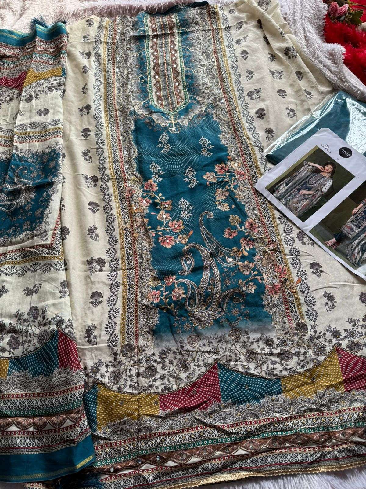 MEHBOOB TEX DESIGN NO - 1724 ABCD PURE VISCOSE MUSLIN DIGITAL PRINT AARI HANDWORK PAKISTANI SUIT