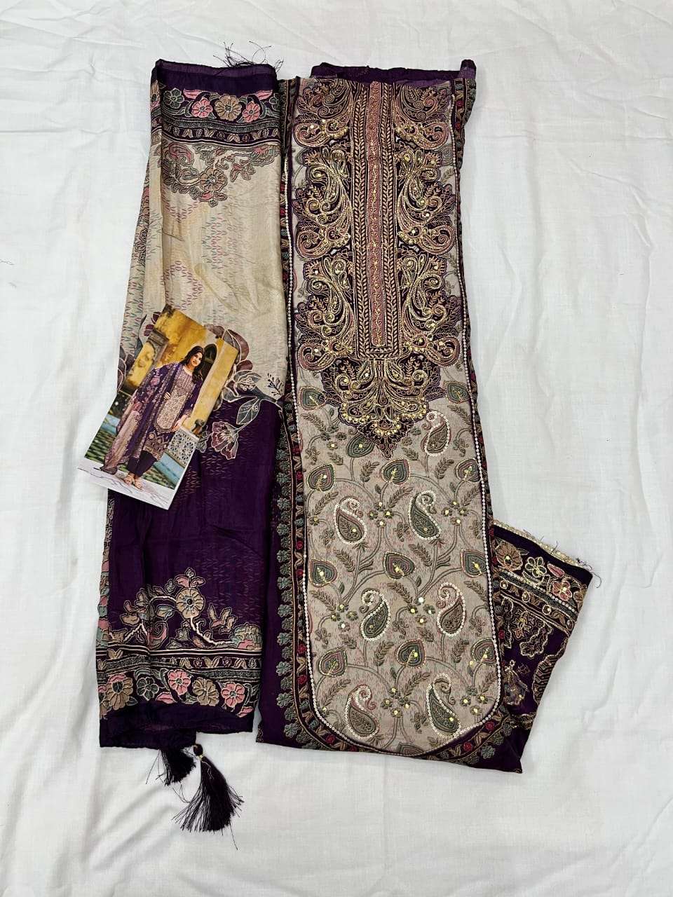 SHREE FAB DESIGN NO - KT - 281 PURE VISCOSE MUSLIN DIGITAL PRINT AARI HANDWORK PAKISTANI SUIT 