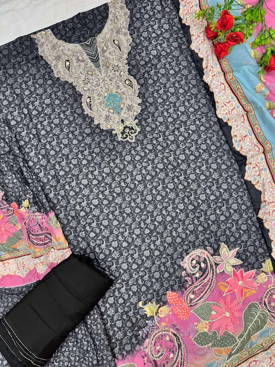 SHREE FAB DESIGN NO - KT - 282 PURE VISCOSE MUSLIN DIGITAL PRINT HAND WORK PAKISTANI SALWAR SUIT