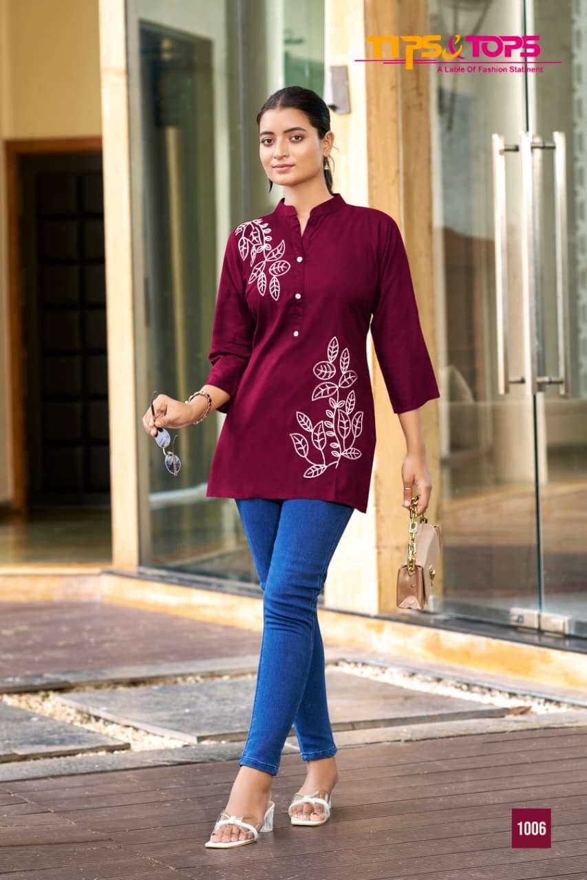 TIPS AND TOPS BLOSSOM RAYON FANCY WESTERN WEAR LADIES TOP
