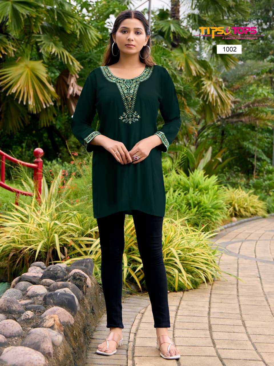 TIPS AND TOPS BUBBLY VOL 15 RAYON FANCY WESTERN WEAR LADIES TOP