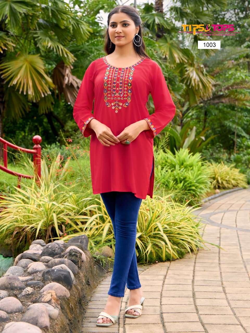 TIPS AND TOPS BUBBLY VOL 15 RAYON FANCY WESTERN WEAR LADIES TOP