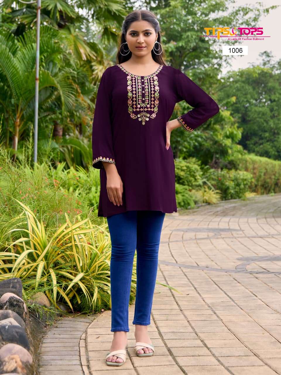 TIPS AND TOPS BUBBLY VOL 15 RAYON FANCY WESTERN WEAR LADIES TOP