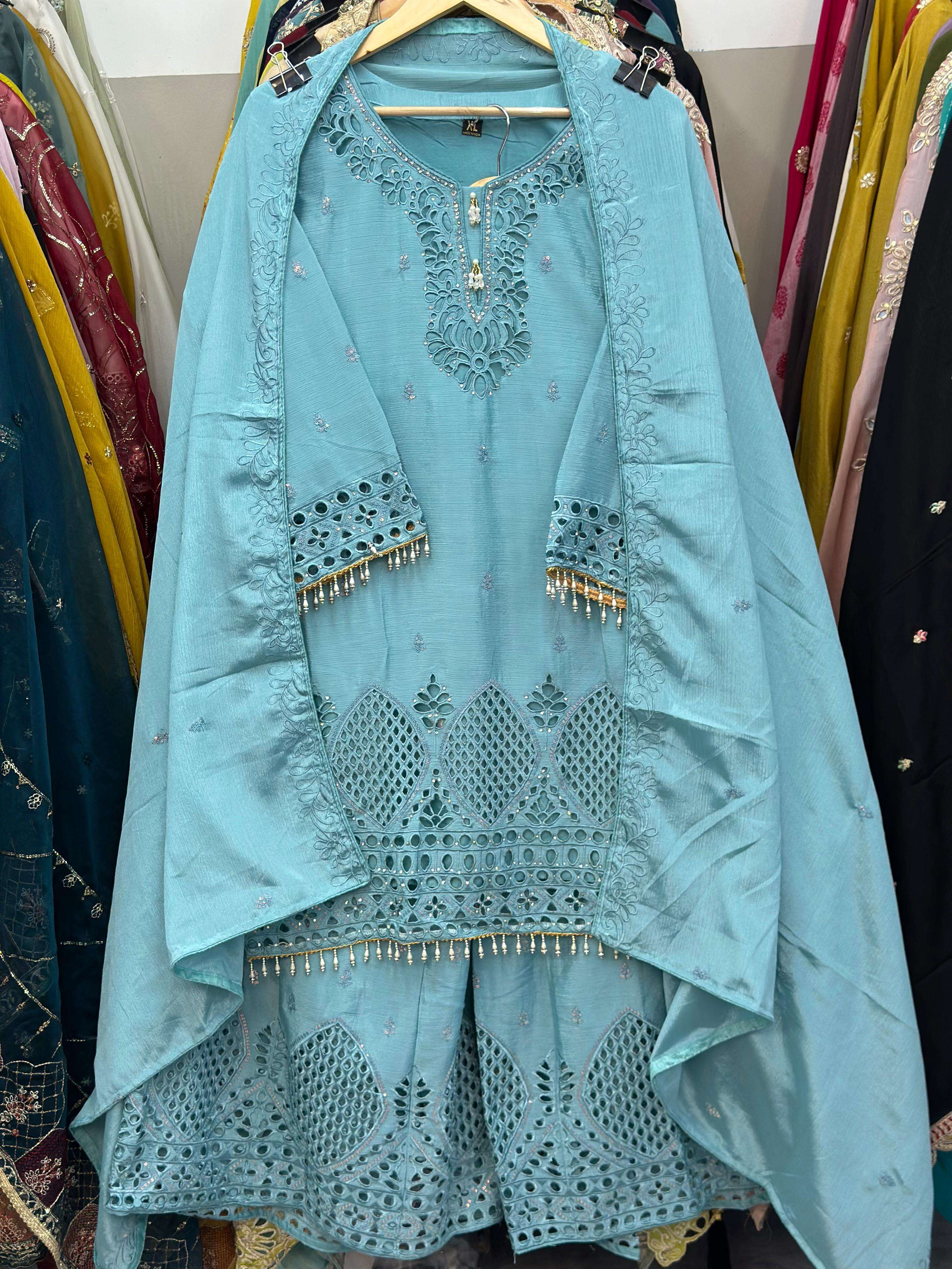 HUSNARA D NO 5532 HEAVY EMBROIDERY DESIGNER READY MADE PAKISTANI SUIT