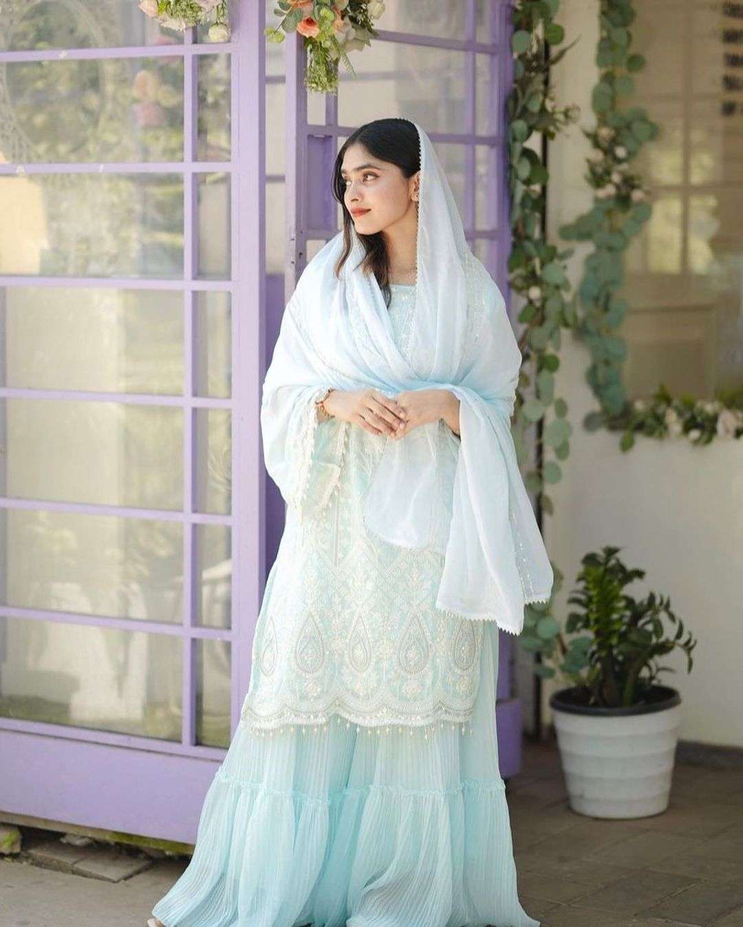 PD 1043 GEORGETTE BEAUTIFUL LOOK DESIGNER LADIES PARTY WEAR SHARARA SUIT