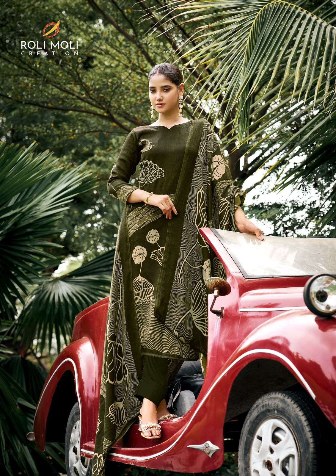 ROLI MOLI CREATION ARIA PASHMINA FANCY WORK WINTER WEAR SUIT
