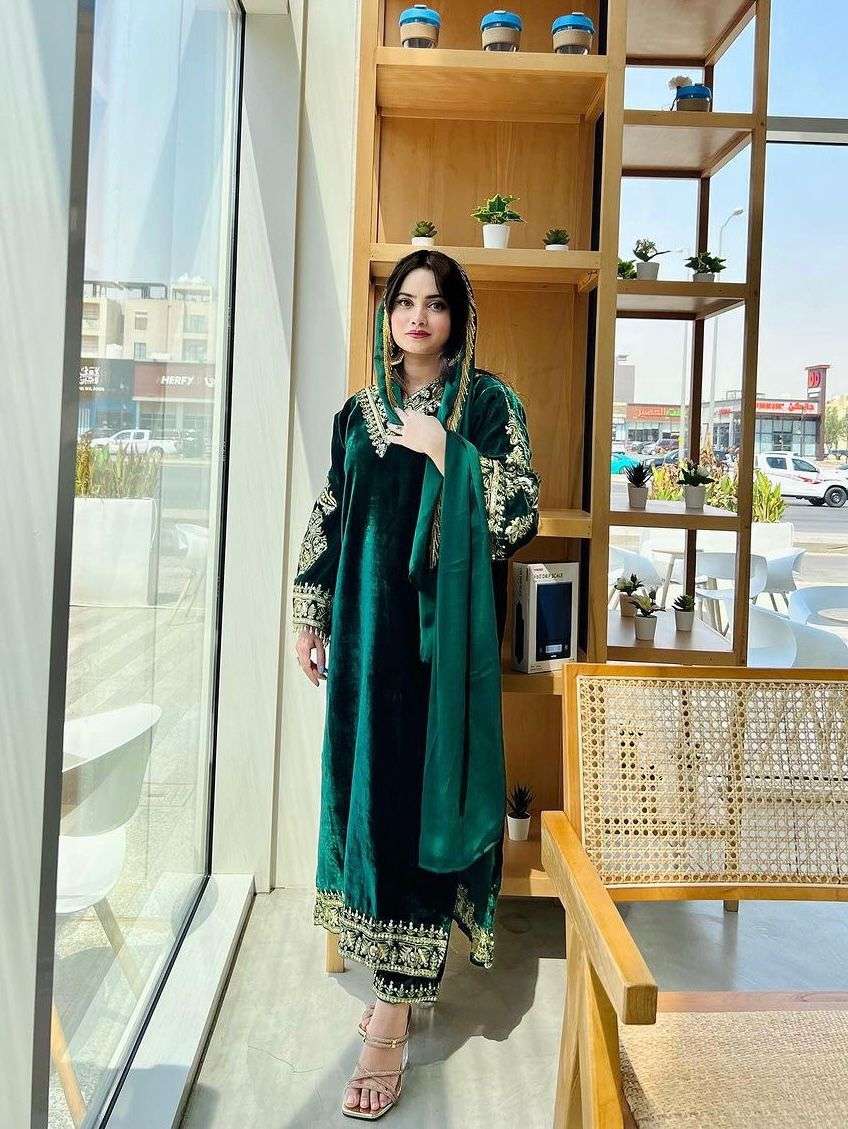 AD 055 VELVET DESIGNER READY MADE PAKISTANI STYLE SUIT