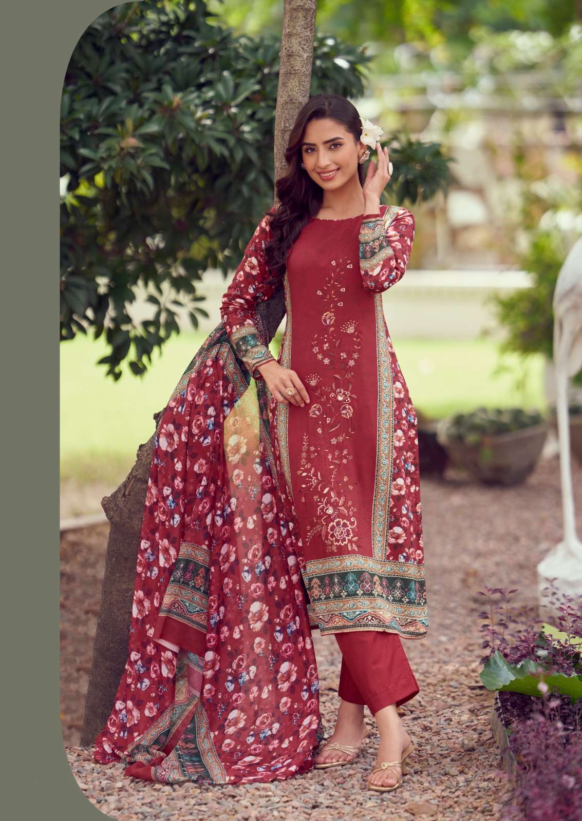 HERMITAGE CLOTHING CASHMERE VOL 3 LAWN COTTON PRINT WITH FANCY WORK SUIT
