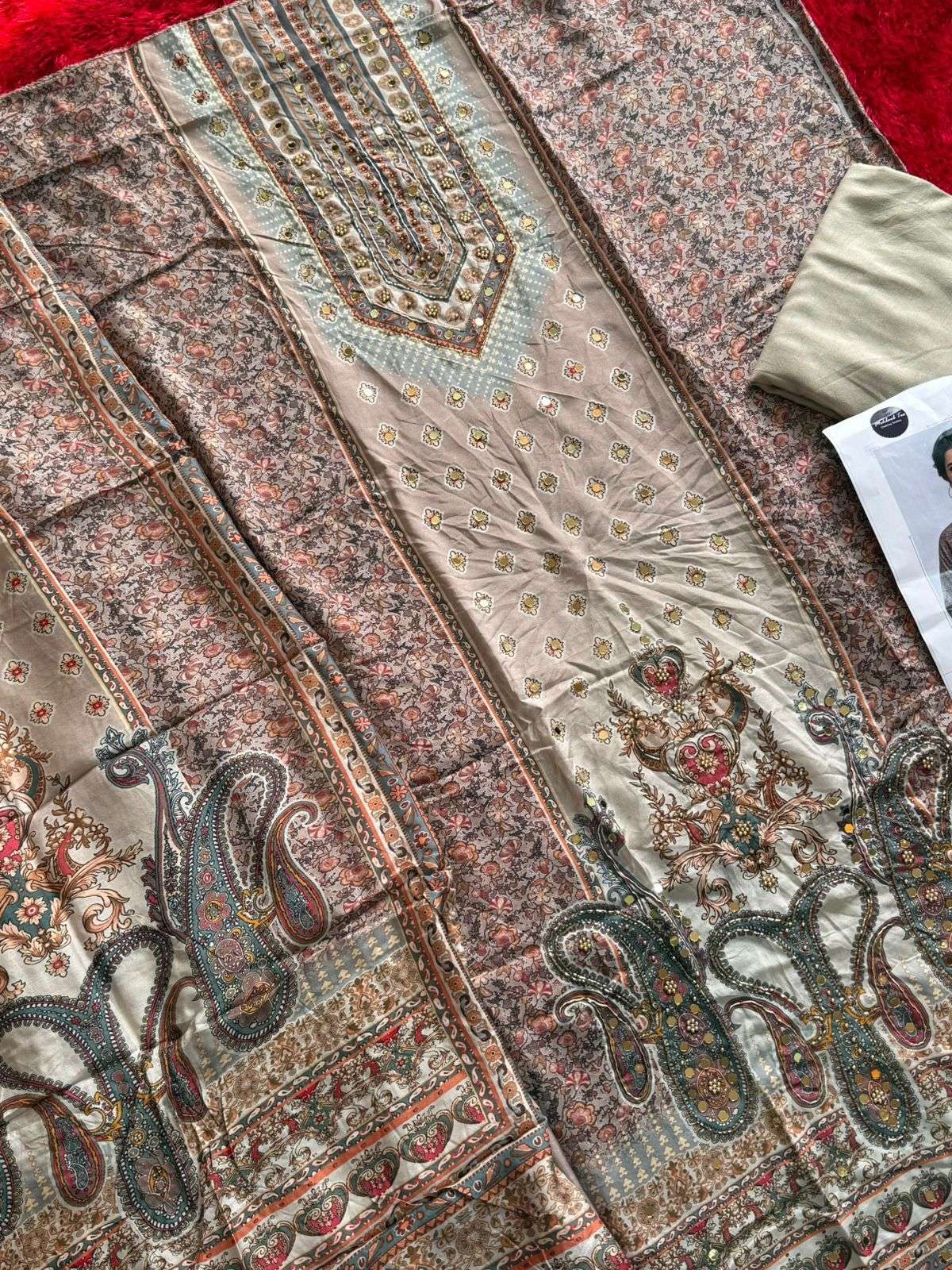 MEHBOOB TEX DESIGN NO - 1763 PURE VISCOSE MUSLIN DIGITAL PRINT AARI HANDWORK PAKISTANI SUIT 