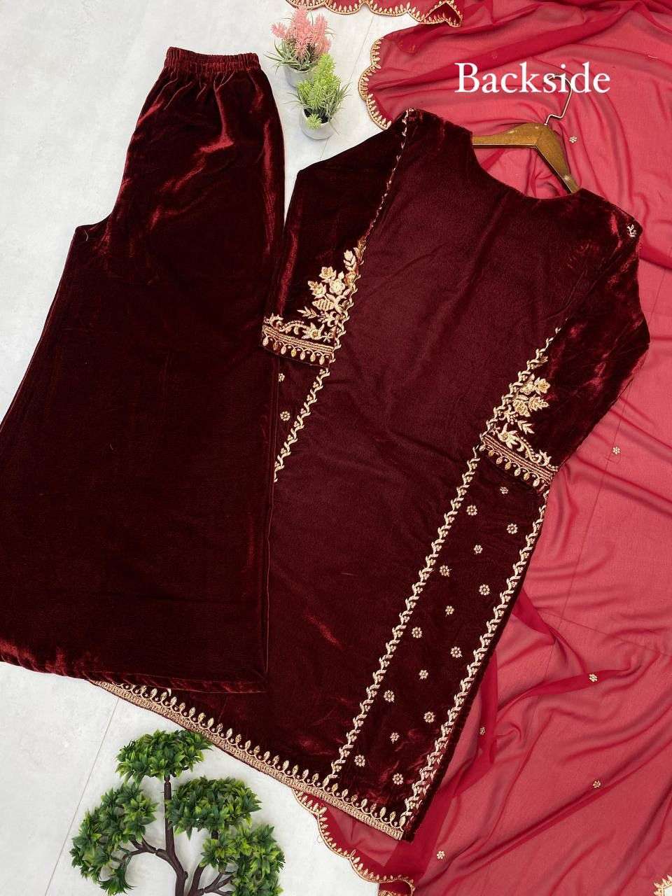 BE 2020 VELVET BEAUTIFUL DESIGNER WORK PARTY WEAR LADIES SUIT