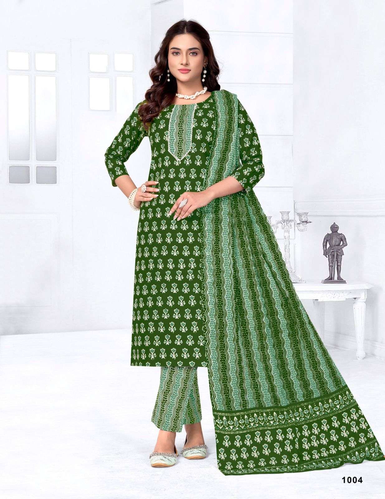 JT KAVYA COTTON BATIK PRINT LADIES SALWAR SUIT