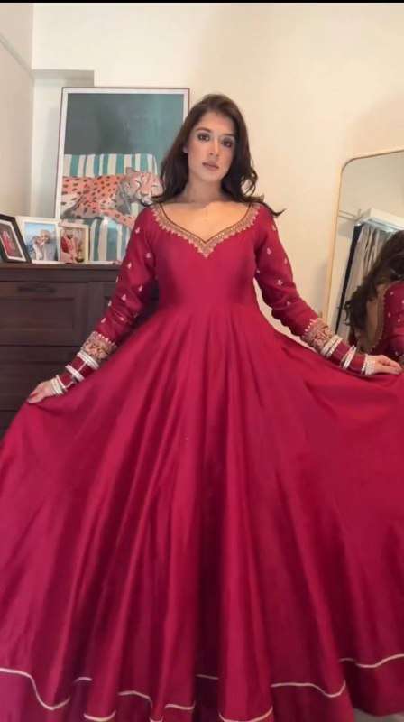 KD 1552 SILK FANCY PARTY WEAR ANARKALI GOWN WITH PENT AND DUPATTA SET 