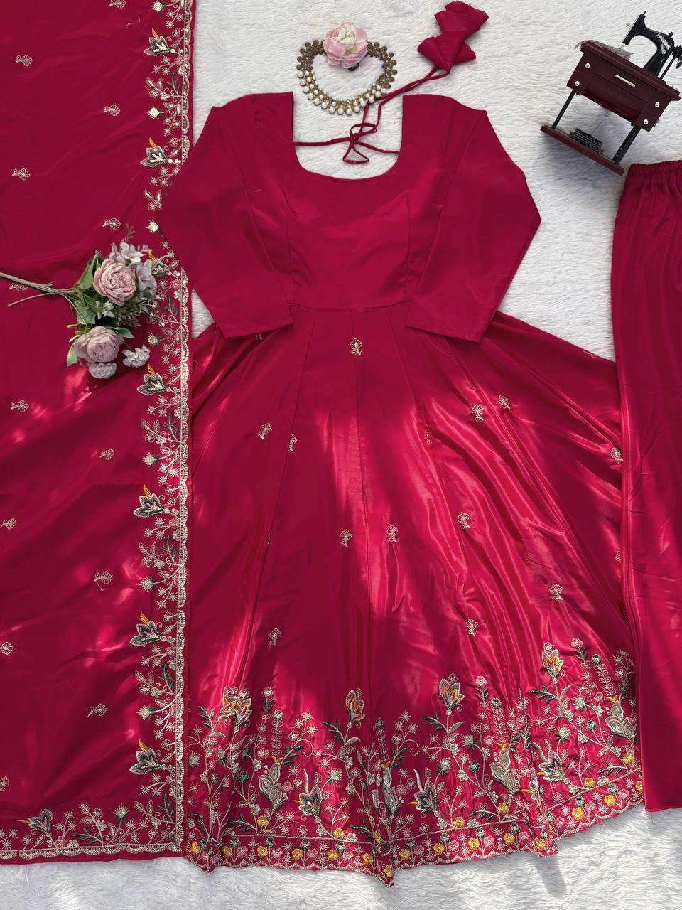 KD 1556 SILK HEAVY BEAUTIFUL DESIGNER PARTY WEAR ANARKALI GOWN SUIT