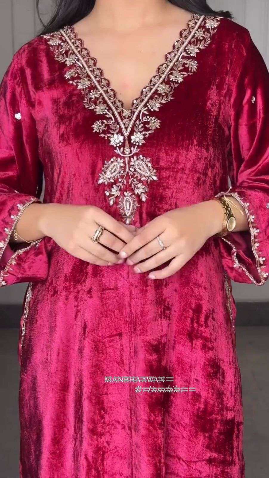 LG 2025 VELVET BEAUTIFUL DESIGNER WORK PARTY WEAR LADIES SUIT