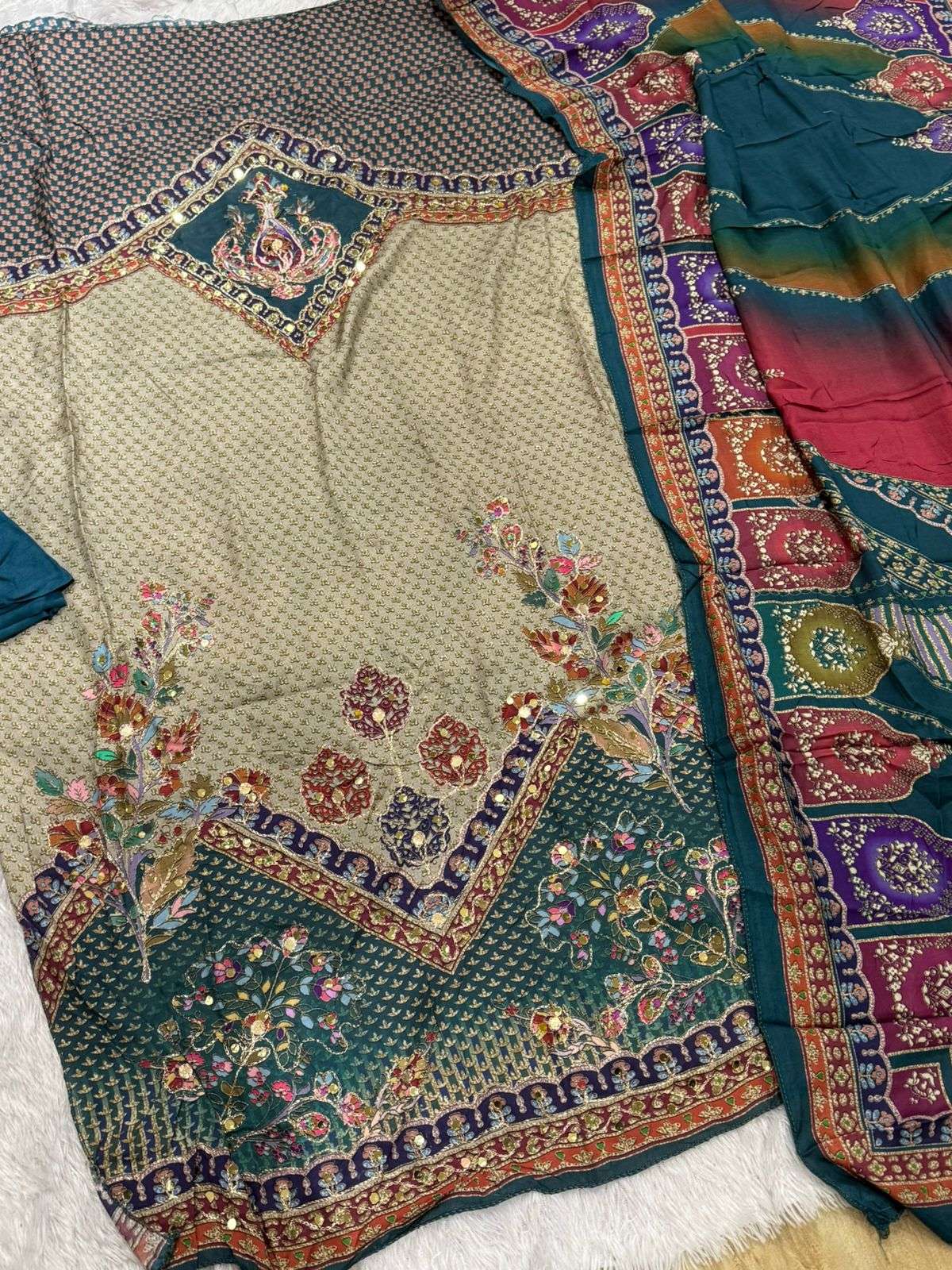 MEHBOOB TEX DESIGN NO - 1816 ABC PURE VISCOSE MUSLIN DIGITAL PRINT AARI HANDWORK PAKISTANI SUIT