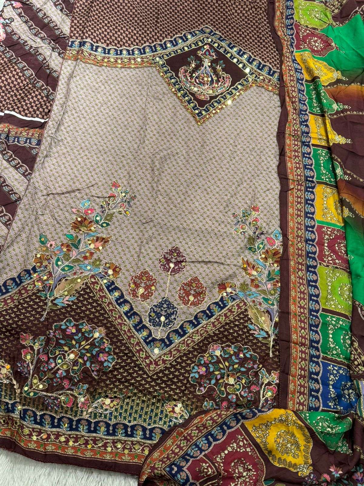MEHBOOB TEX DESIGN NO - 1816 ABC PURE VISCOSE MUSLIN DIGITAL PRINT AARI HANDWORK PAKISTANI SUIT