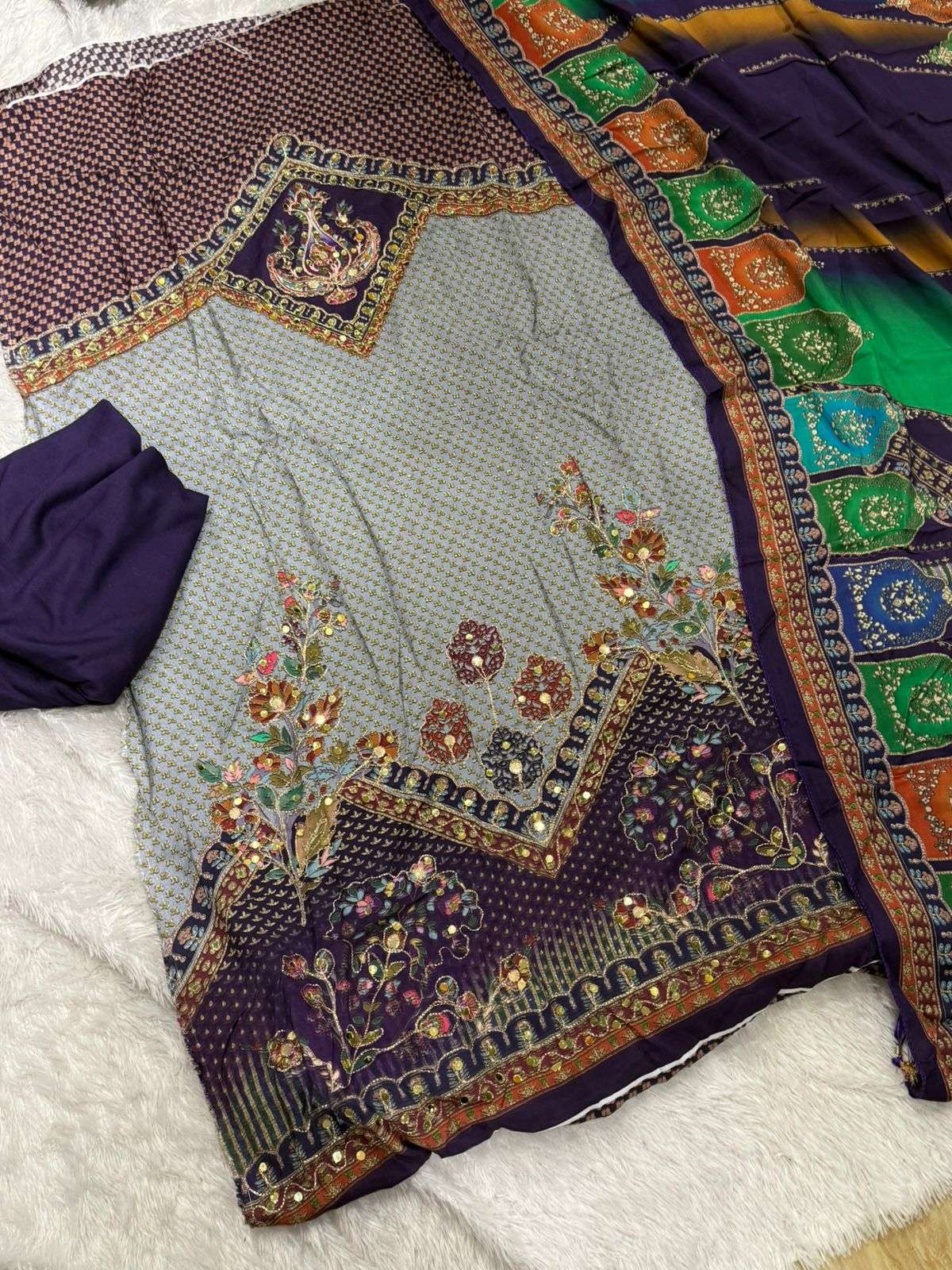 MEHBOOB TEX DESIGN NO - 1816 ABC PURE VISCOSE MUSLIN DIGITAL PRINT AARI HANDWORK PAKISTANI SUIT