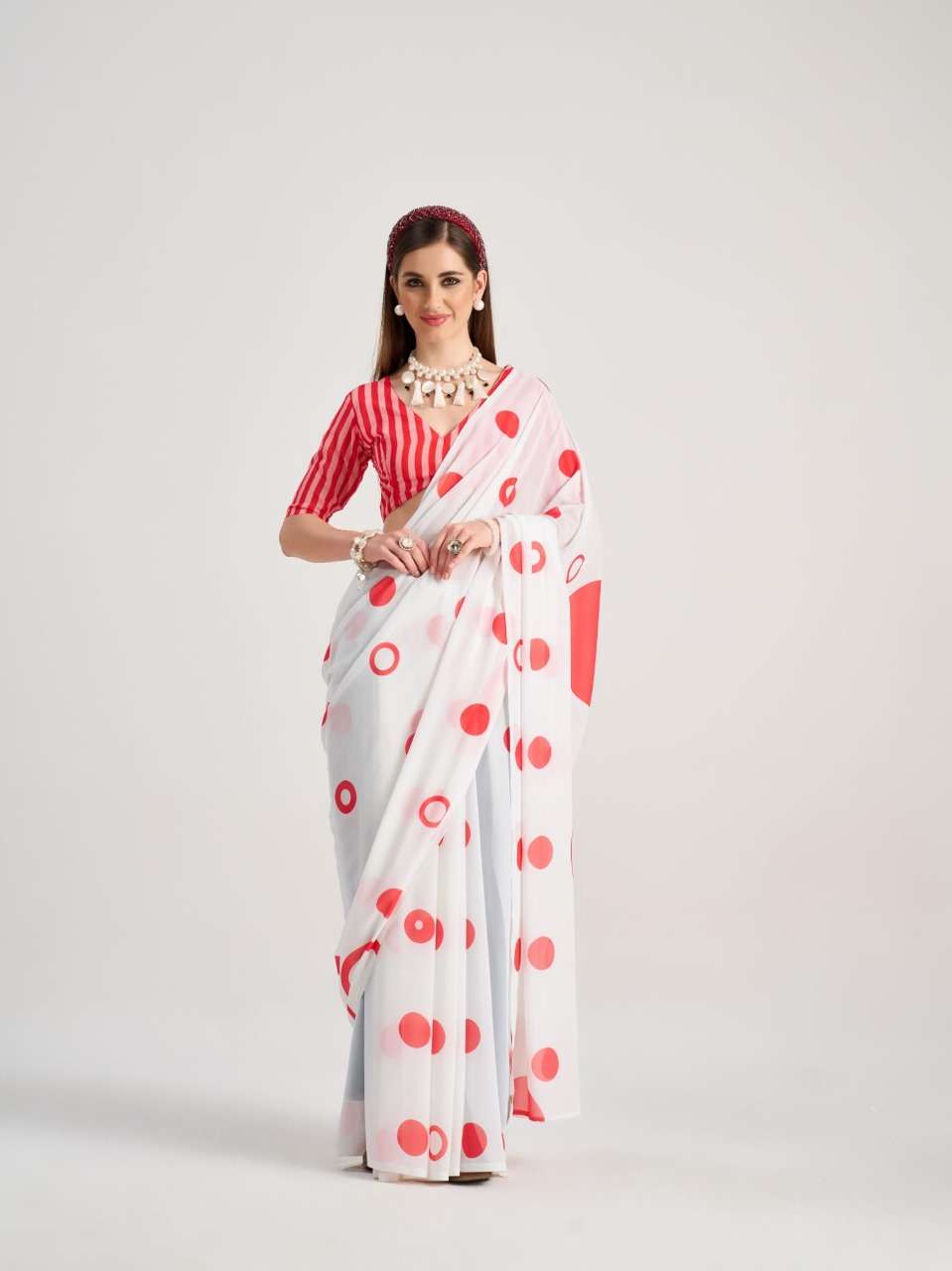 MONO POLEY POLKA POPS GEORGETTE DIGITAL PRINT FANCY SAREE