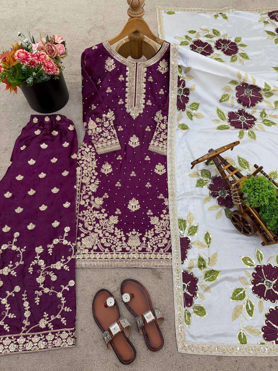 SRK 5315 SILK HEAVY EMBROIDERY DESIGNER WEDDING WEAR SUIT