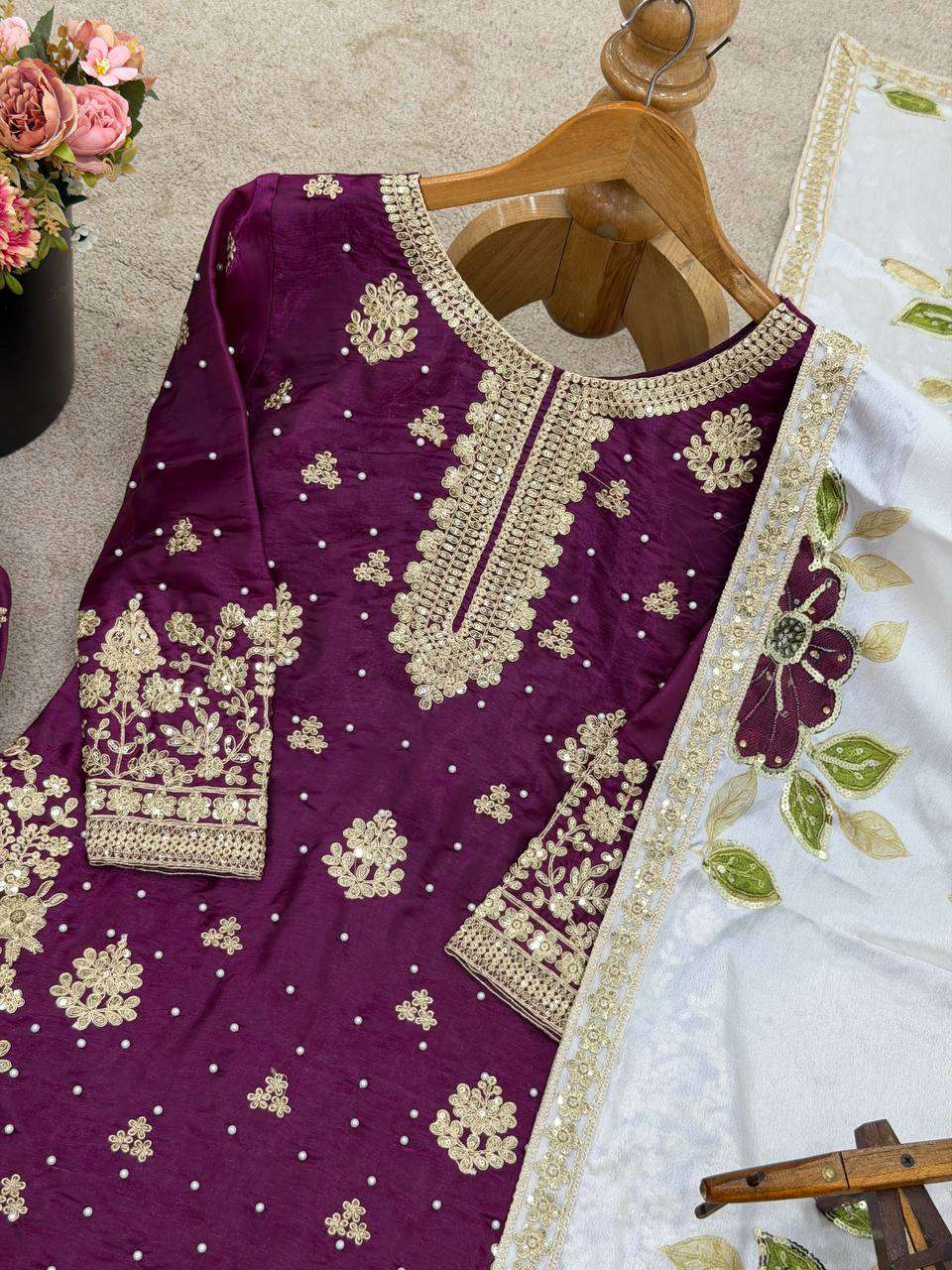 SRK 5315 SILK HEAVY EMBROIDERY DESIGNER WEDDING WEAR SUIT