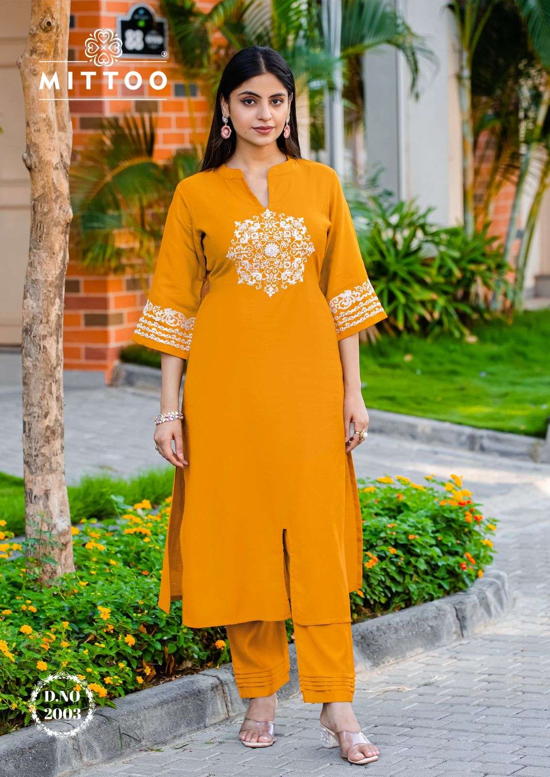 MITTOO SAMYAA VISCOSE FANCY WORKS LADIES KURTI WITH BOTTOM PAIR 
