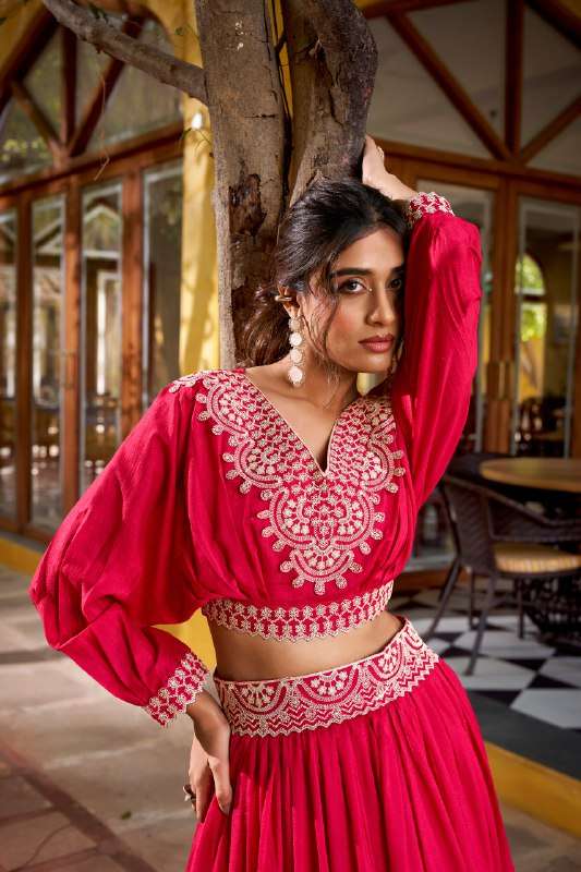 NNK RIWAAZ SILK DESIGNER PARTY WEAR LADIES CO-ORD SET TOP WITH LEHENGA 
