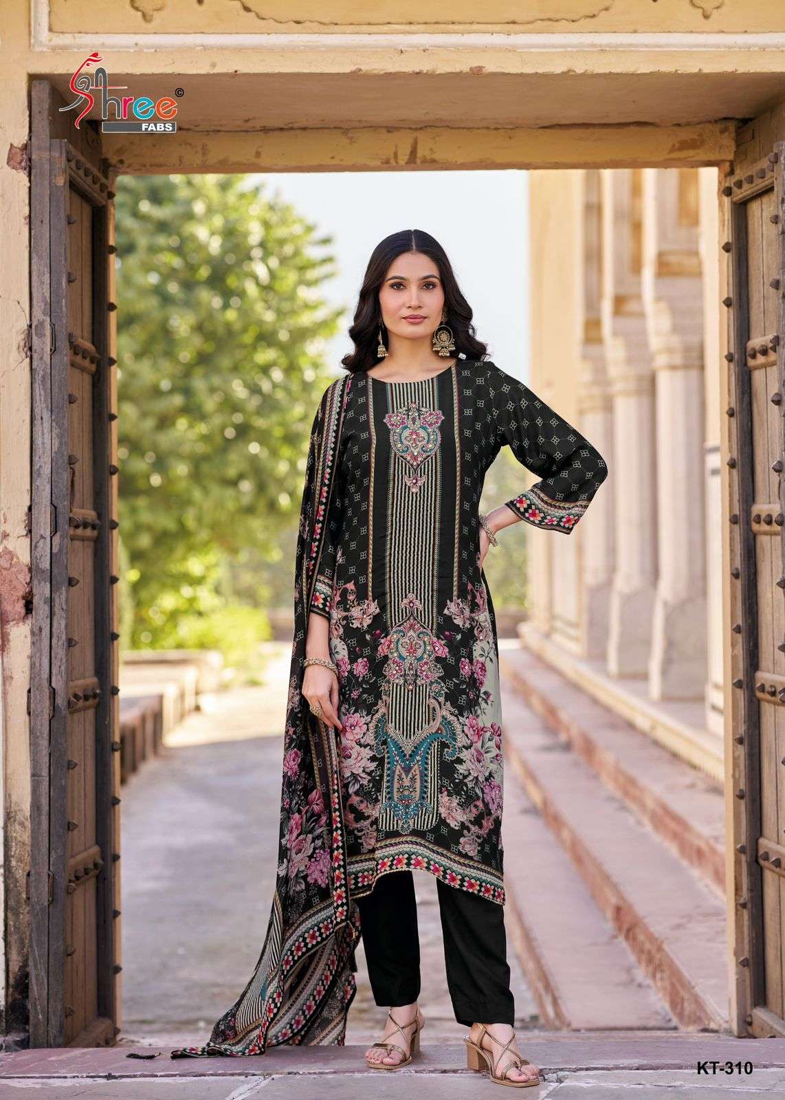 SHREE FAB DESIGN NO - KT 310 PURE VISCOSE MUSLIN DIGITAL PRINT AARI HAND WORK PAKISTANI SUIT