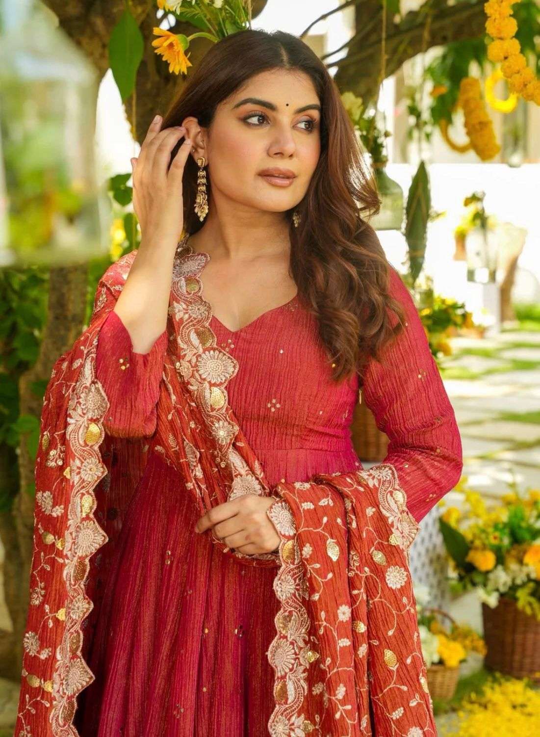 JF 031 SILK HEAVY EMBROIDERD DESIGNER ETHNIC WEAR LADIES SUIT
