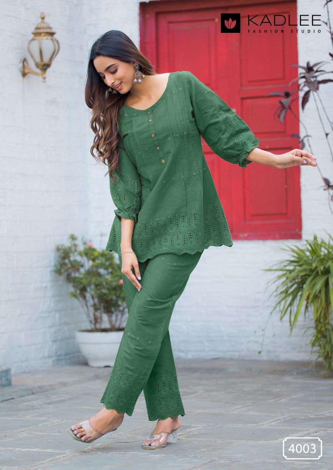 KADLEE FASHION TRENDZ SCHIFLI COTTON FANCY SUMMER WEAR LOOK LADIES CO-ORD SET