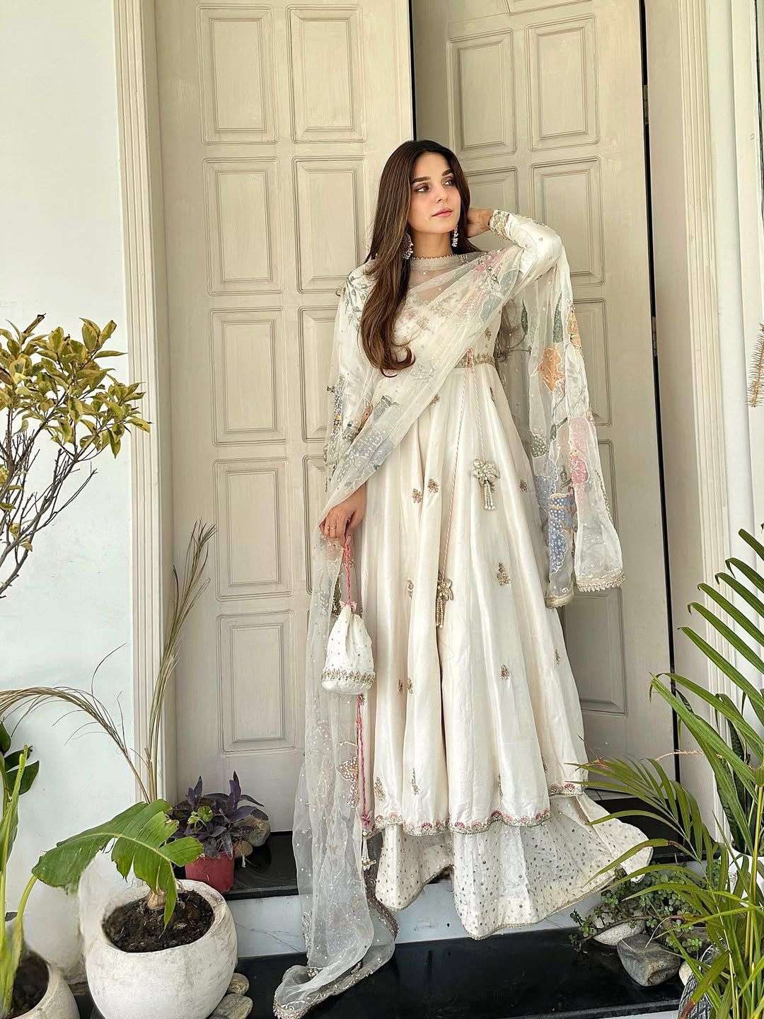LG 2018 CHINON BEAUTIFUL EMBROIDERY DESIGNER GOWN WITH PLAZZO AND DUPATTA SET 
